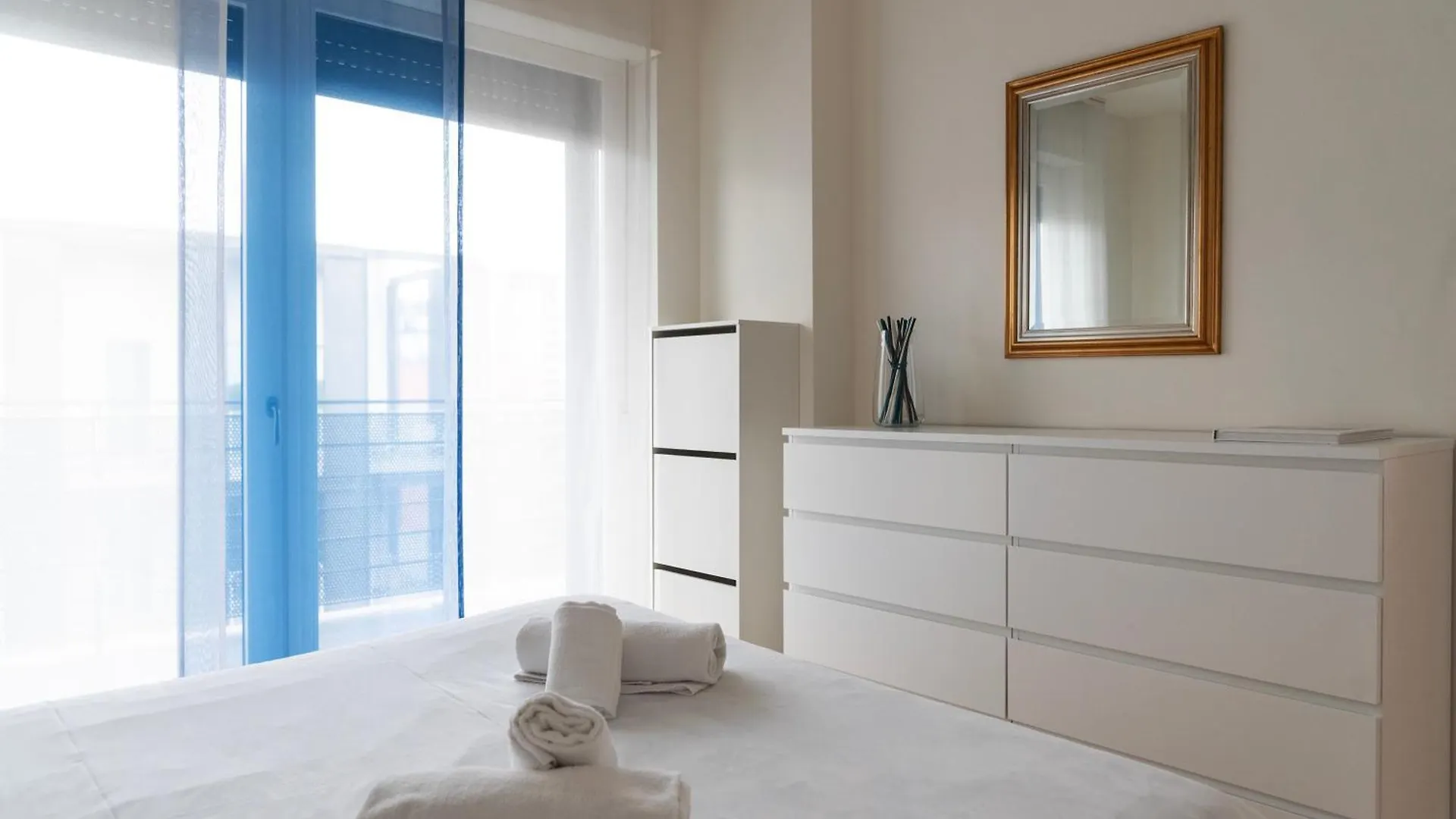 Youhosty - Savona 122 Milán Apartamento